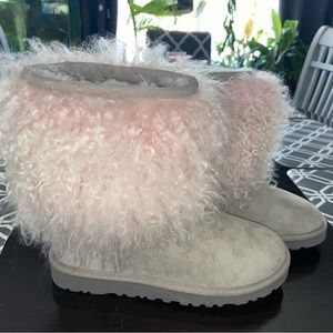 Rare Mongolian Sheepskin UGG size 5